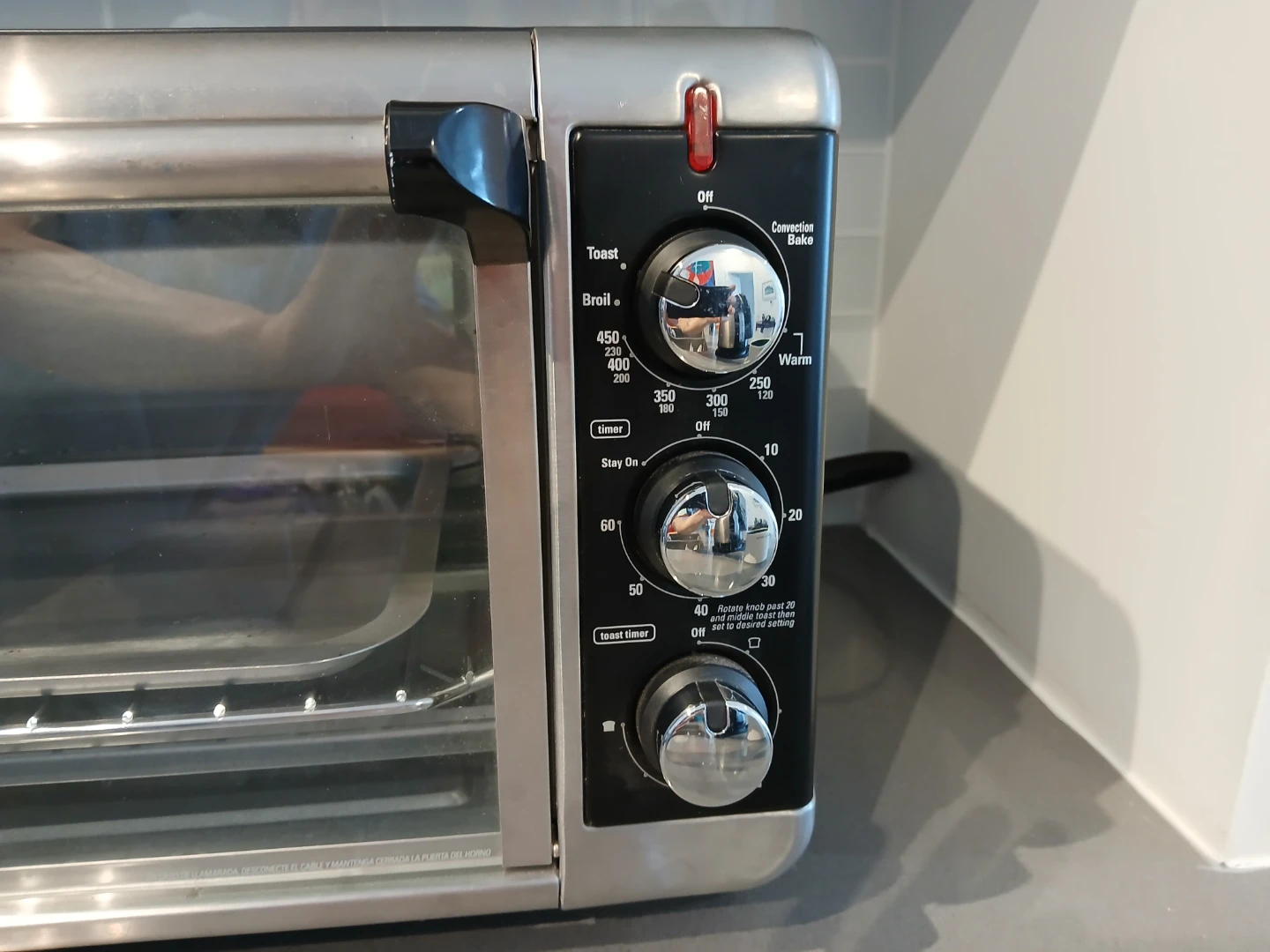 Black+Decker 6-slice Convection Countertop Toaster Oven - photo 3