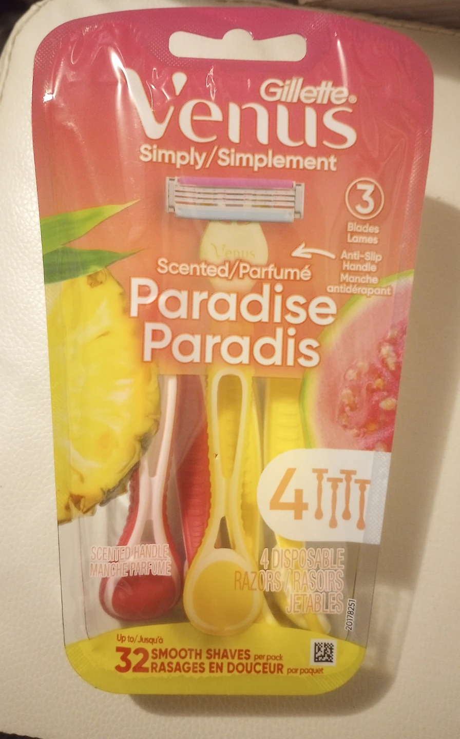 Gillette Venus Comfort Glide 3-blade disposable razors