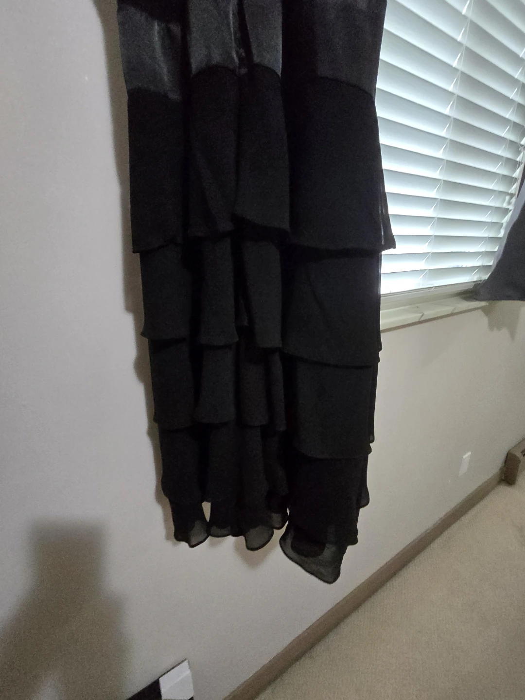 Black tiered dress size 14 - photo 3