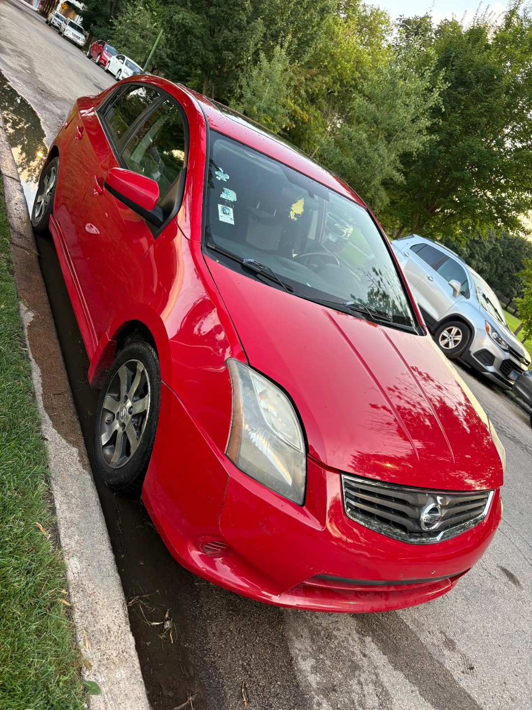 Red Nissan Sentra Sedan - photo 2