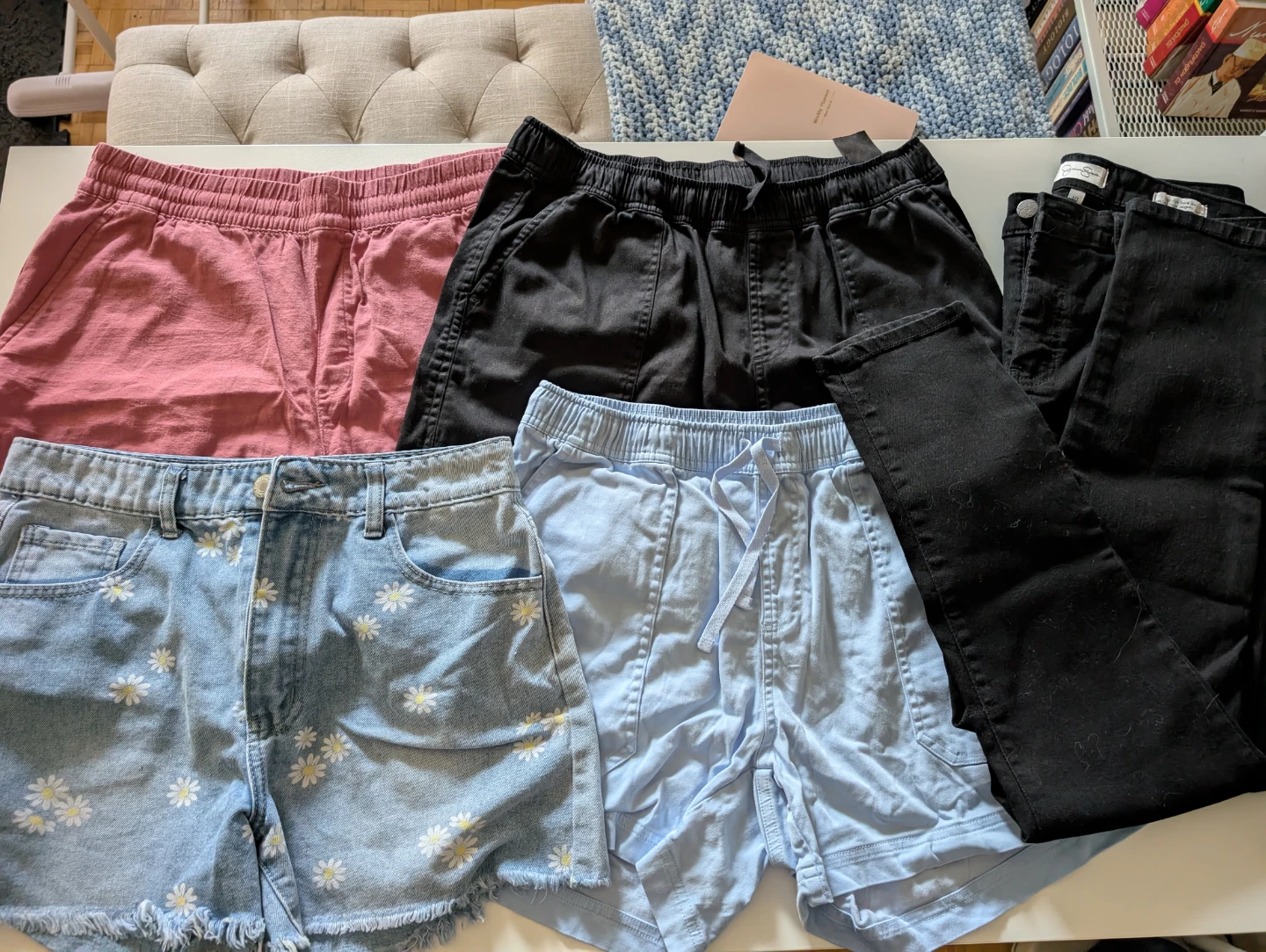 Unisex shorts+women's jeans