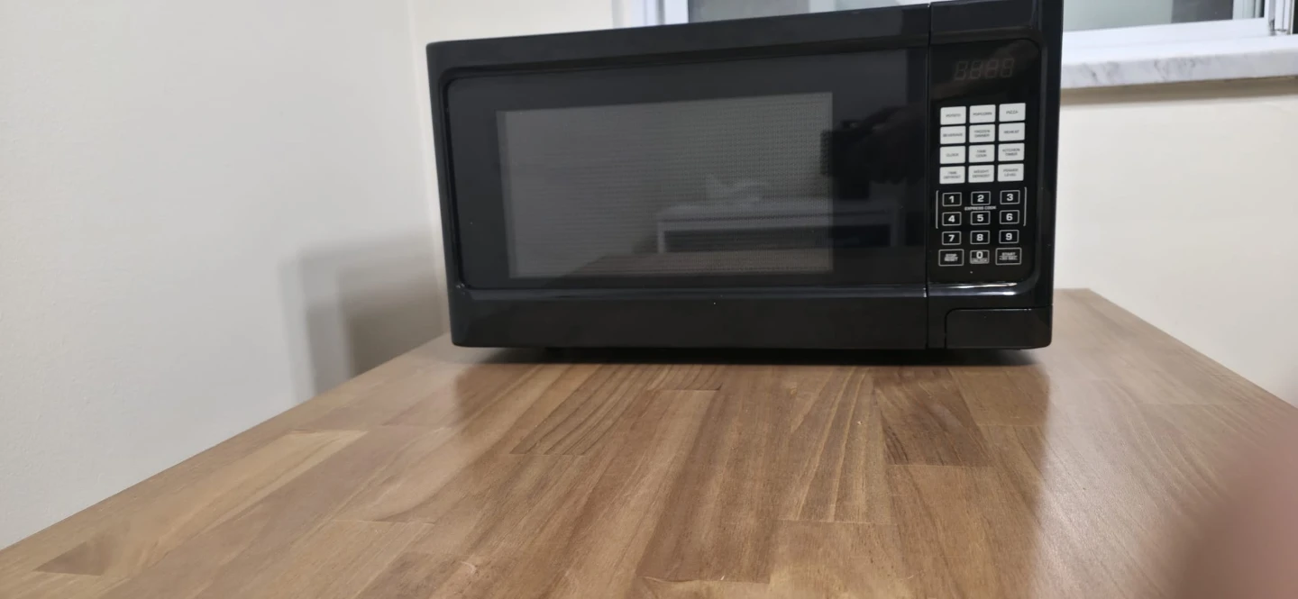 Black Countertop Microwave - photo 4