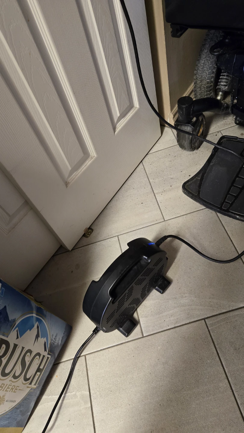 Electric wheel chair of 500 lbs - photo 4