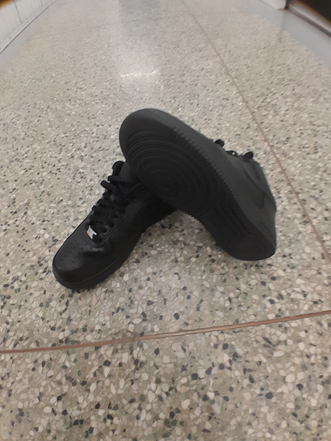 Nike Air Force 1 Black Sneakers Men's Size 9.5 - photo 4