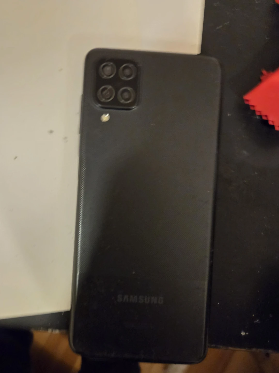 Samsung Galaxy A12 - Broken Screen - photo 2