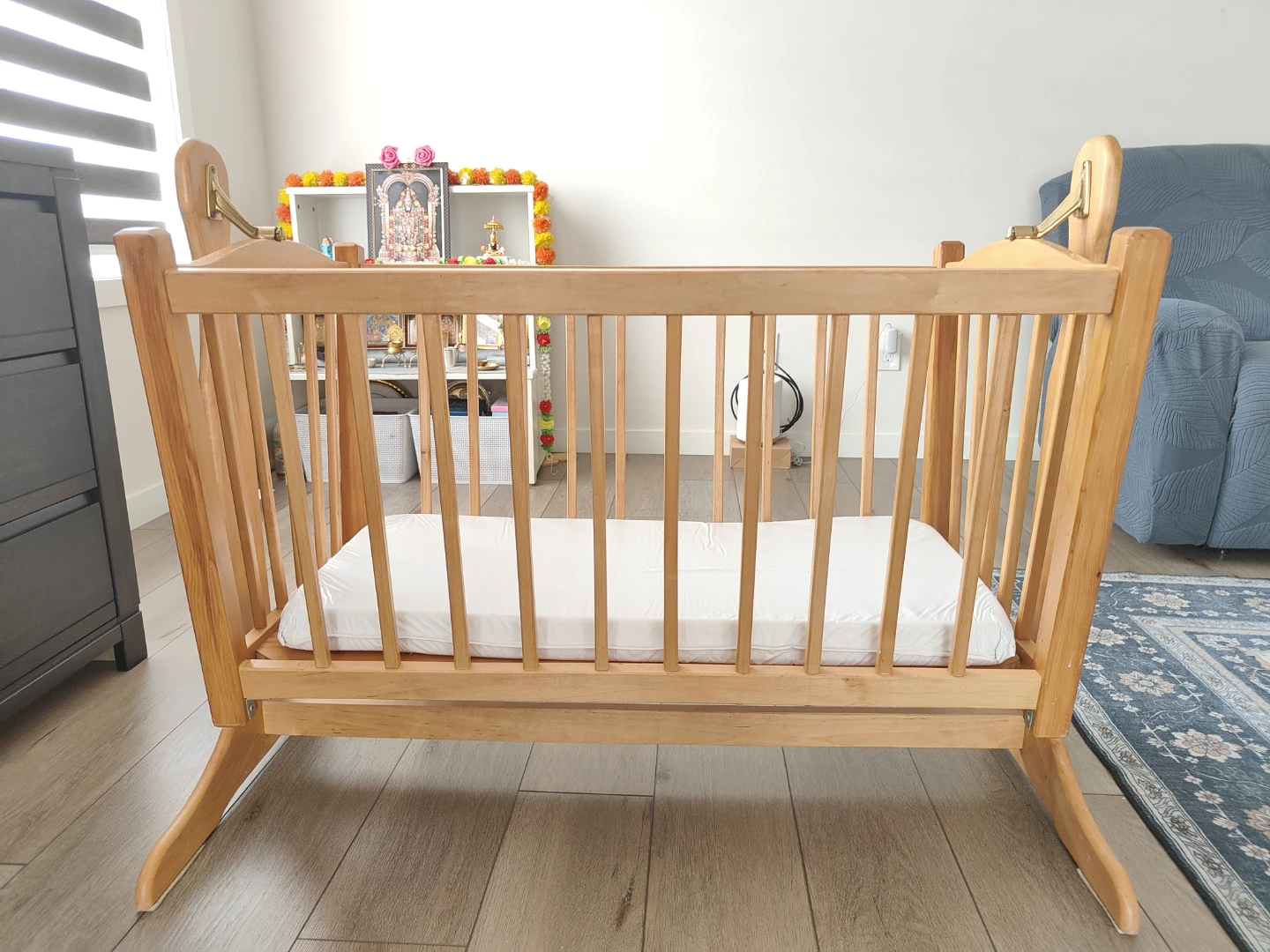 Solid Wood Rocking Baby Cradle / Bassinet (Mattress Included)