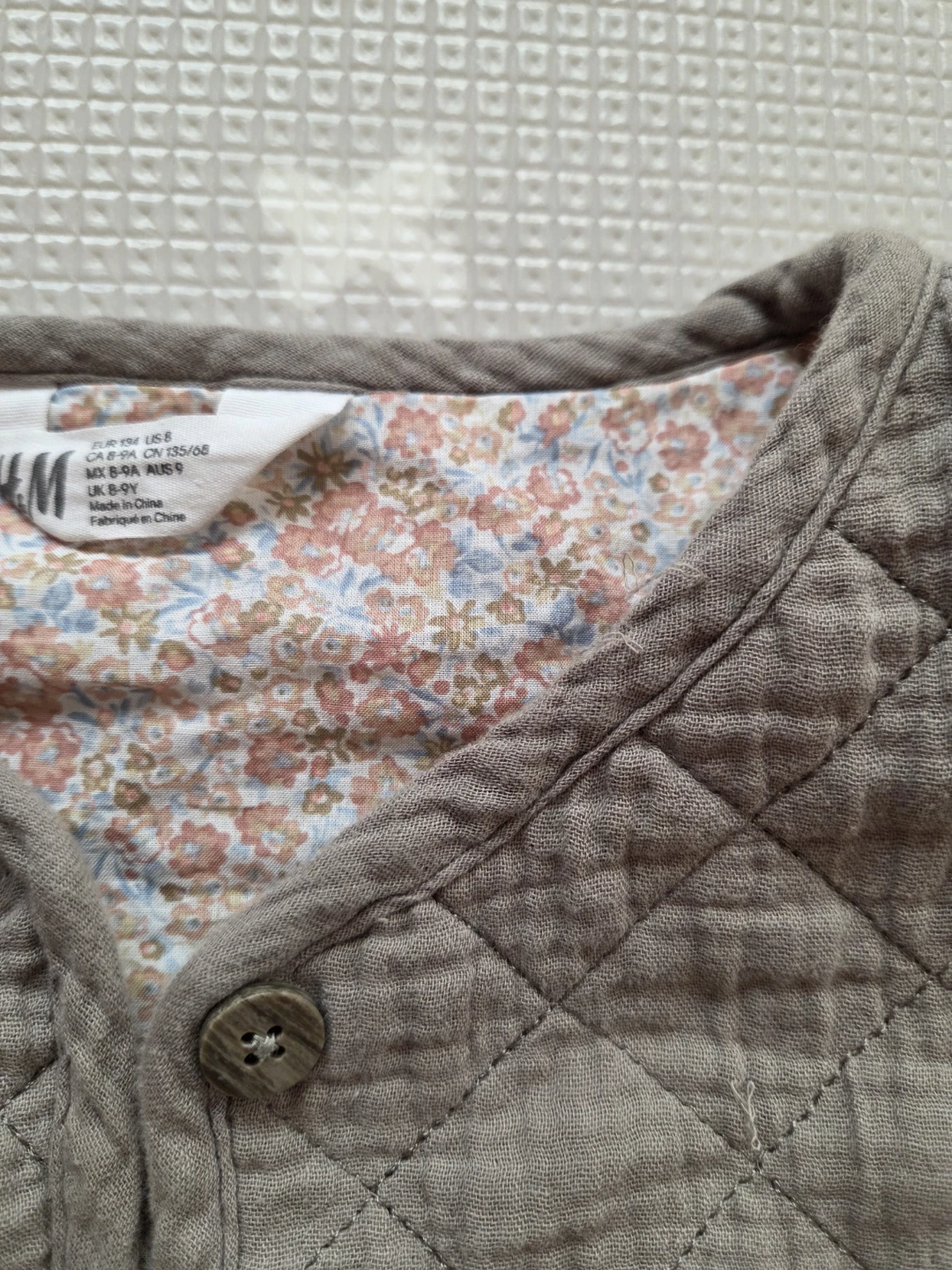 H&M Quilted Cardigan Size 8-9y - photo 2