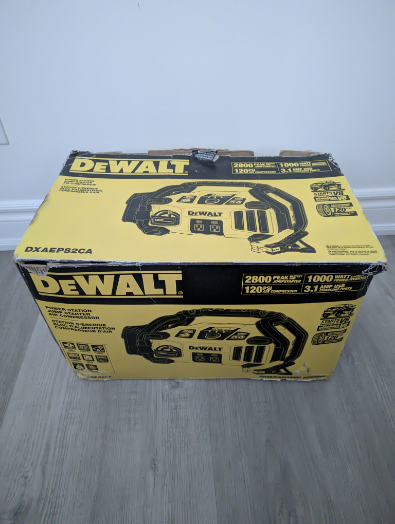 DeWALT power station unit with jump starter and air compressor - photo 2