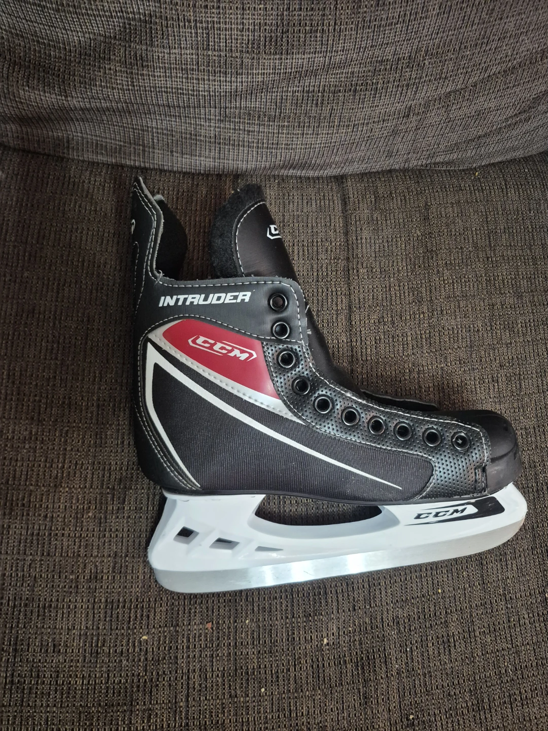 CCM Intruder Hockey Skates