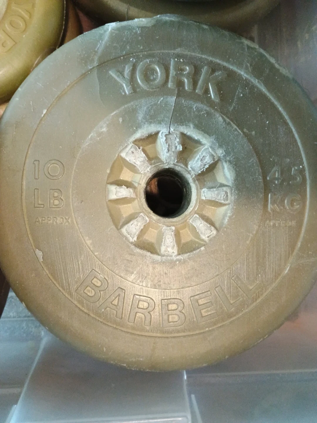 ⚽  York Barbell Weight Plate - 10 LB / 4.5 KG