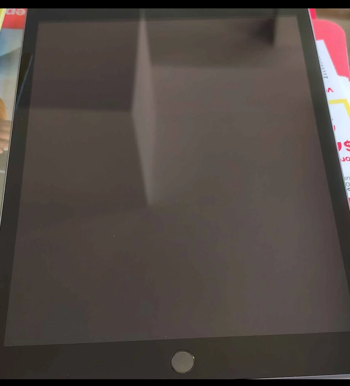 Apple iPad 8th Gen - 10.2" Display [ 128GB] - Great Condition! - photo 2