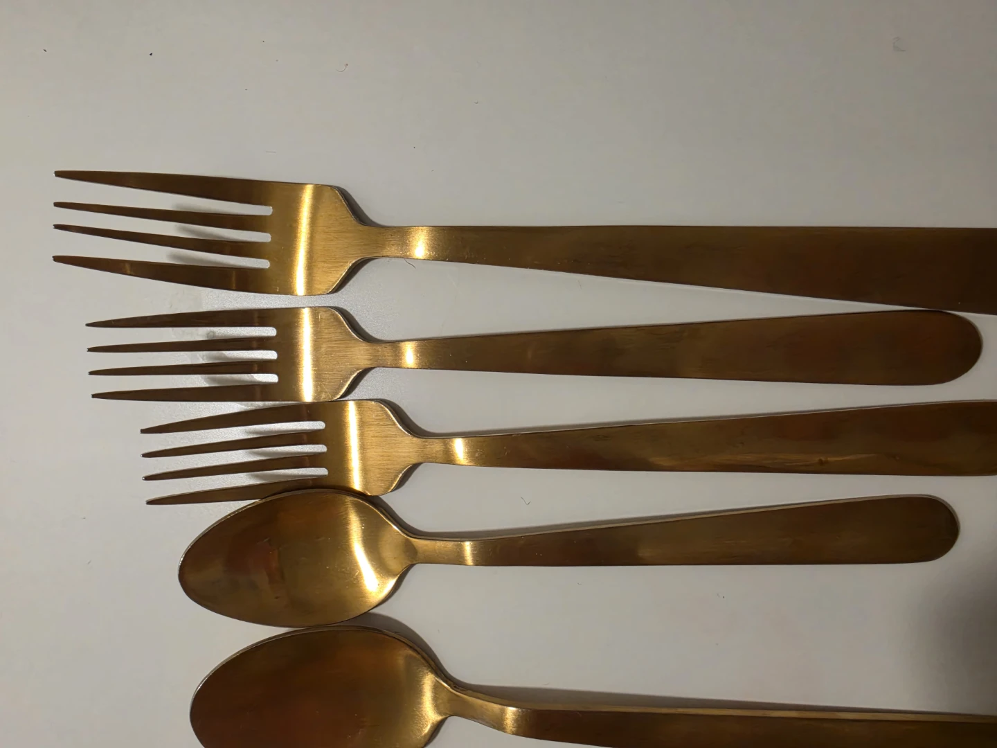 Gold colored silverware set - photo 2