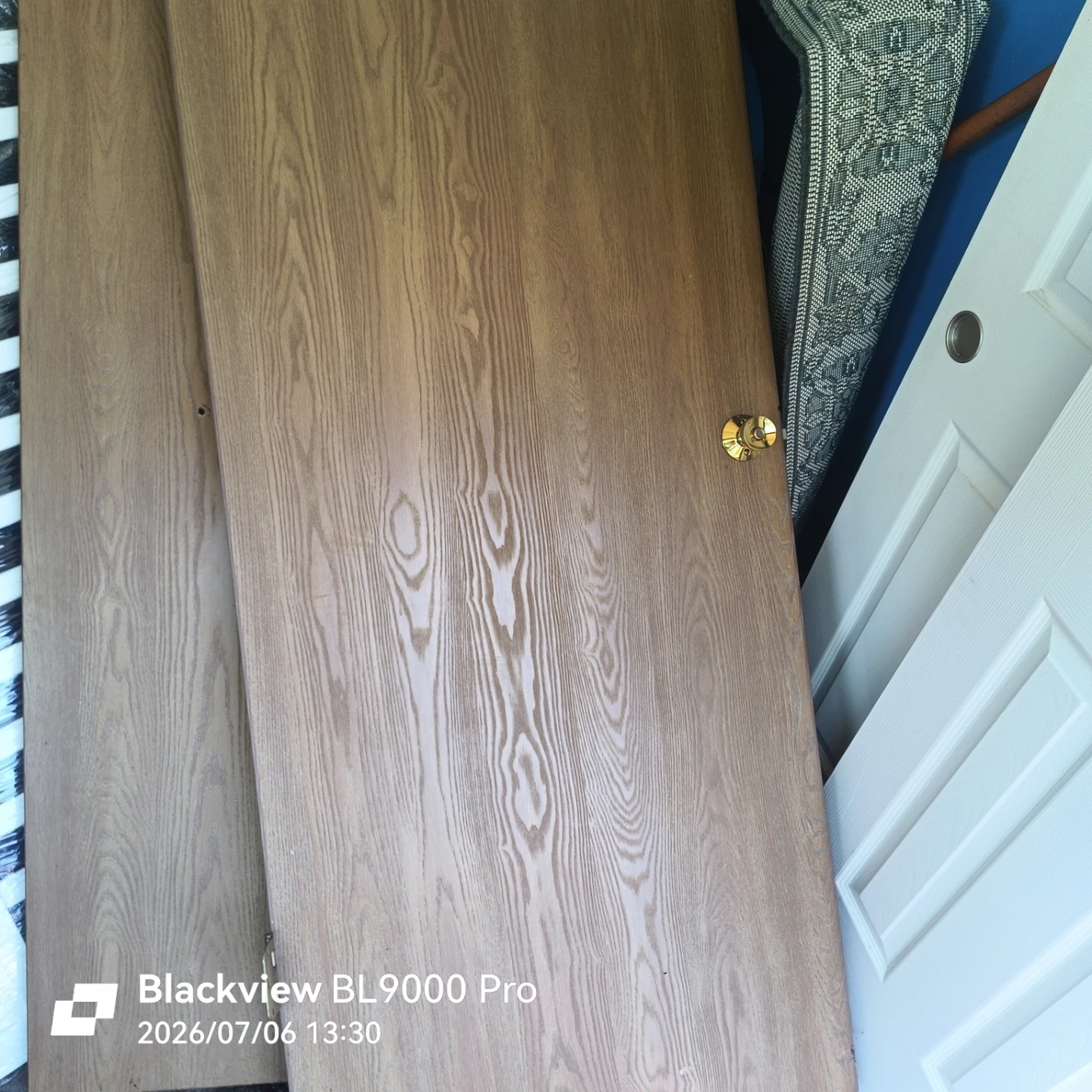 Free closet doors in the Wheeling area - photo 4