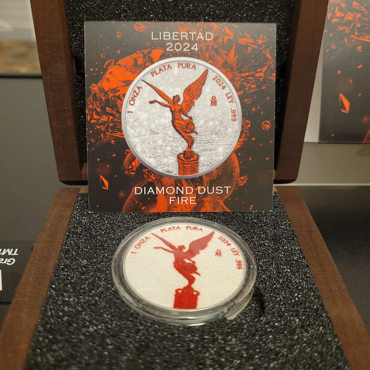 2024 Libertad Diamond Dust Fire Silver Coin - photo 2