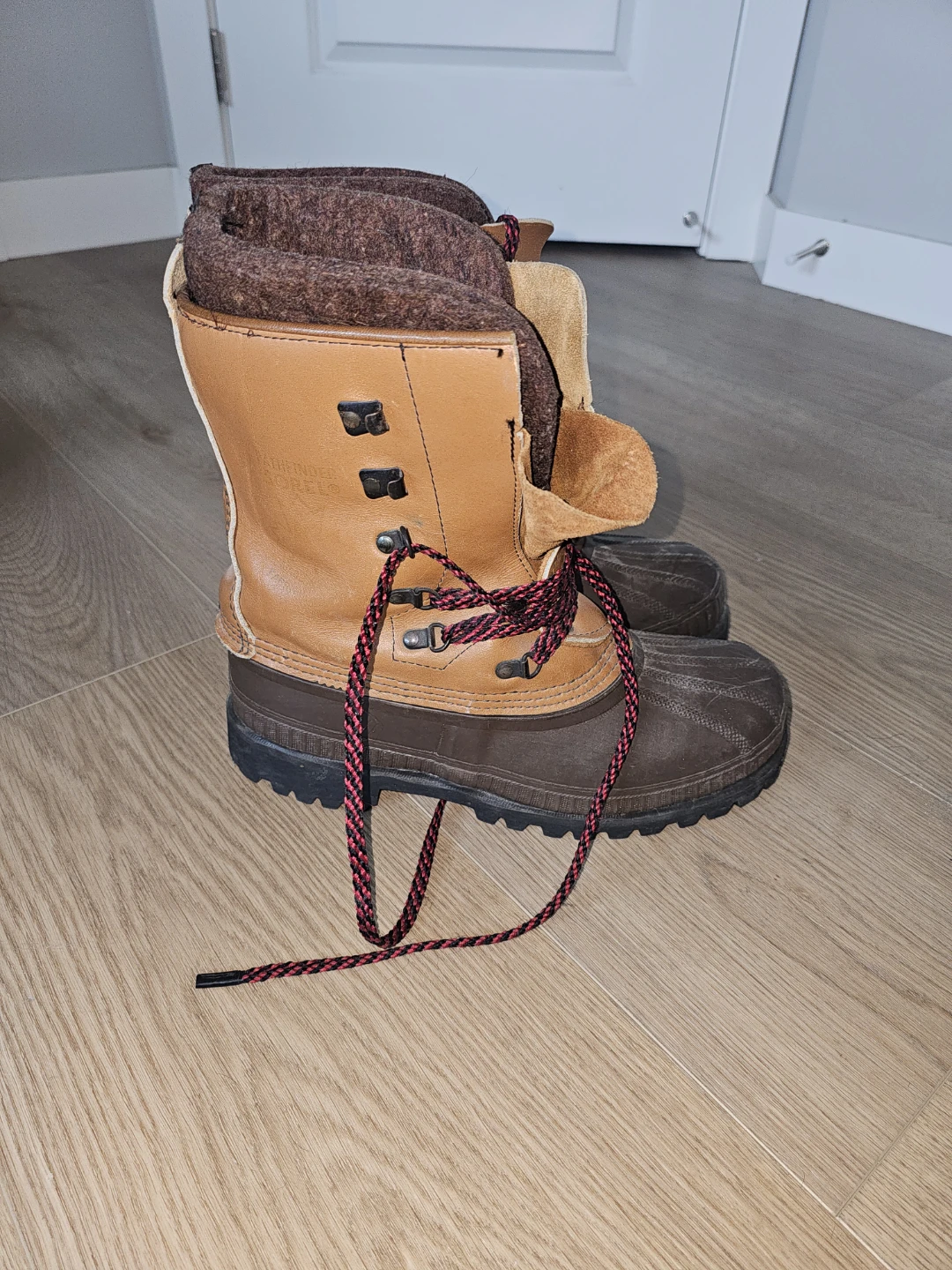 Brown Leather & Rubber Winter Boots