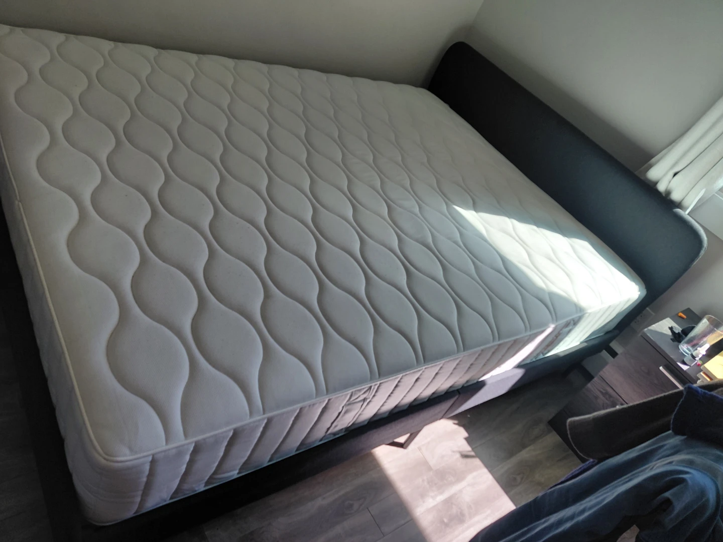 Headboard set with IKEA VÅGSTRANDA Queen Mattress - photo 2