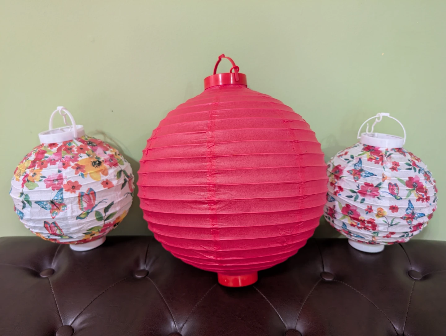 18 Paper Lanterns, Red & Floral/Butterfly Design