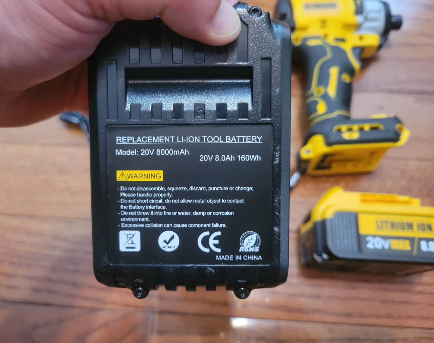 NEW Helmschwar Impact Driver Kit w/2 Batteries 8.0Ah & Charger - photo 3