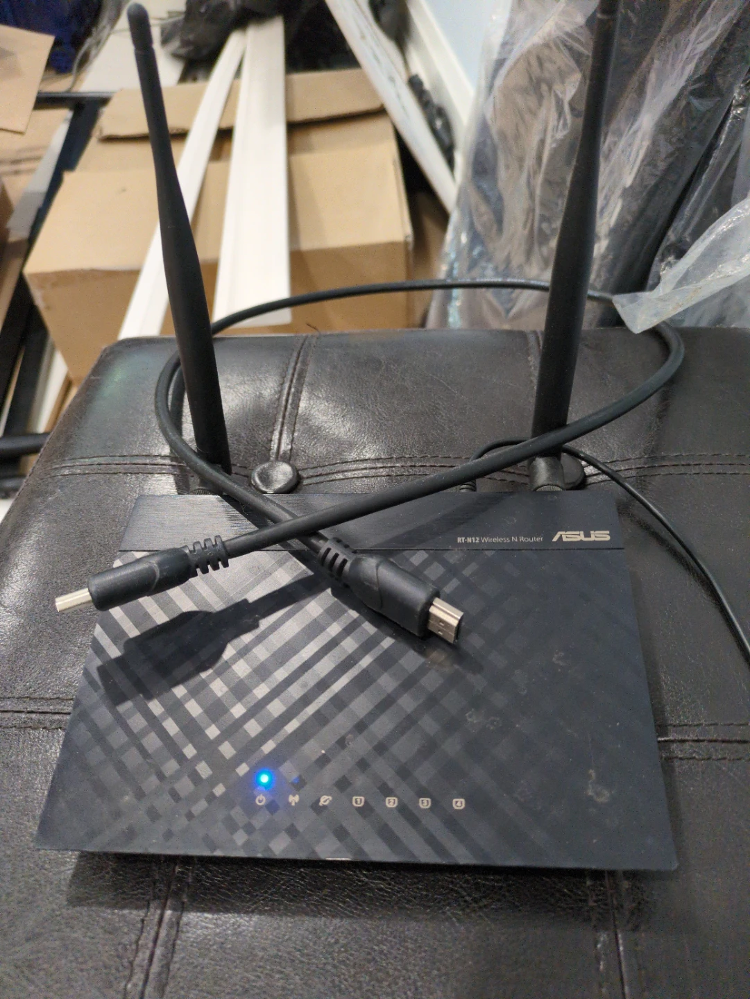 ASUS RT-N12 Wireless N Router - photo 2