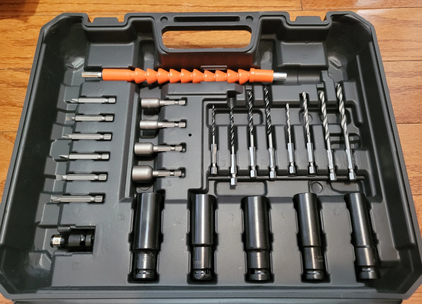 NEW LONGADS 21V Lithium Ion Impact Wrench Tool Kit - photo 2