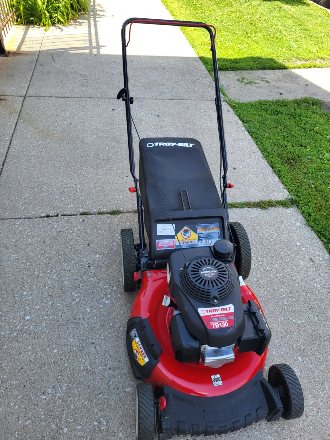 Lawnmover Troy Bilt Push In Excellents Conditions - photo 2
