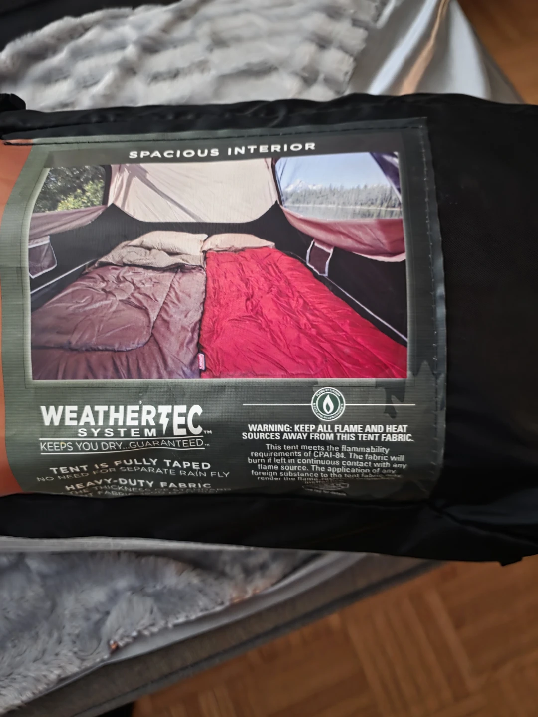 Coleman 4 person Instant Tent New - photo 5