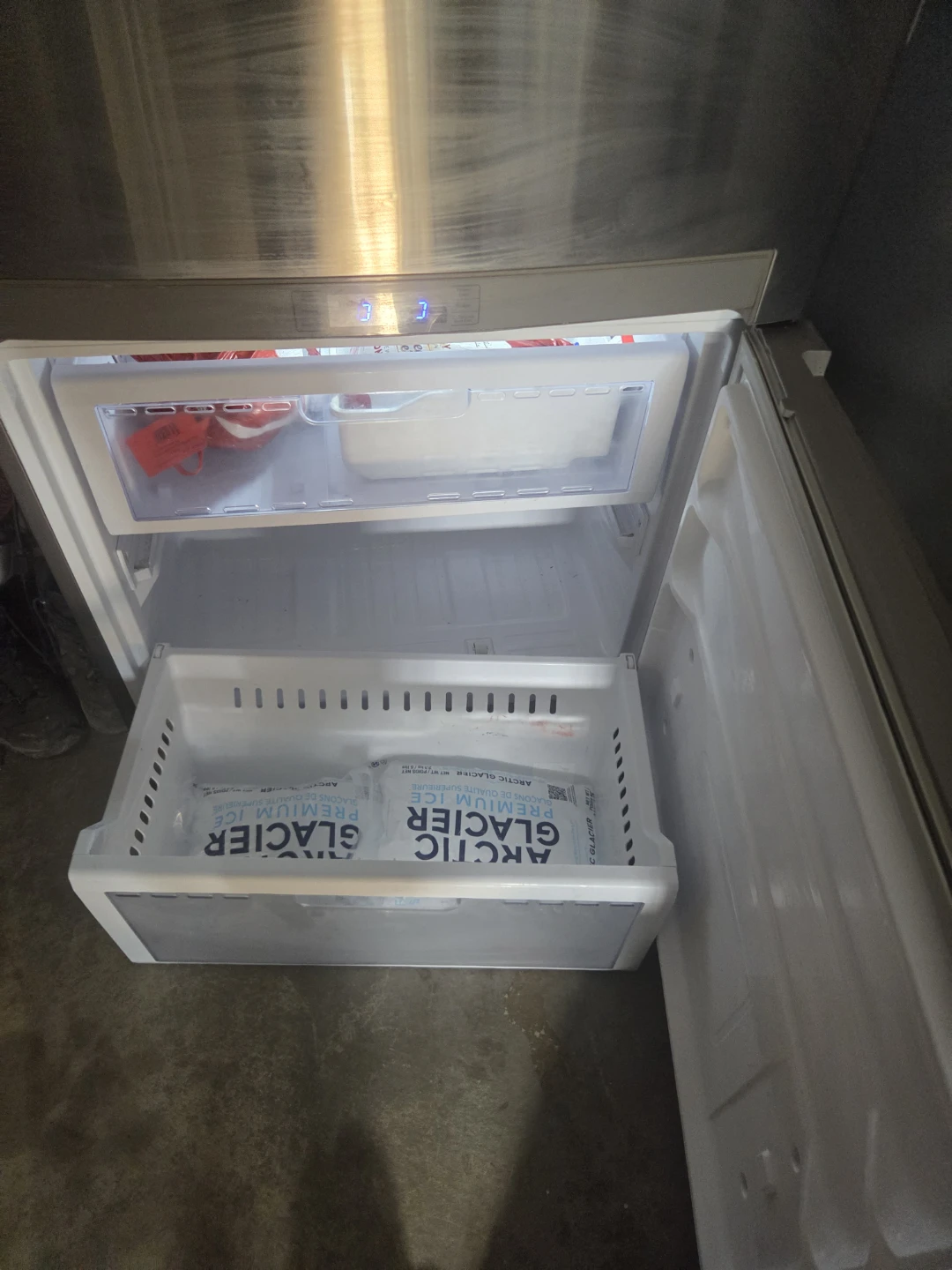 Samsung French Door Refrigerator - photo 3
