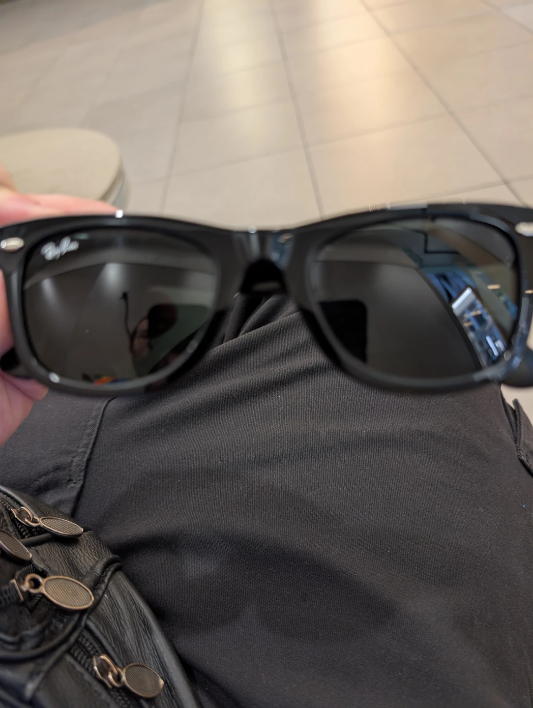 Ray-Ban Wayfarer Sunglasses No Case