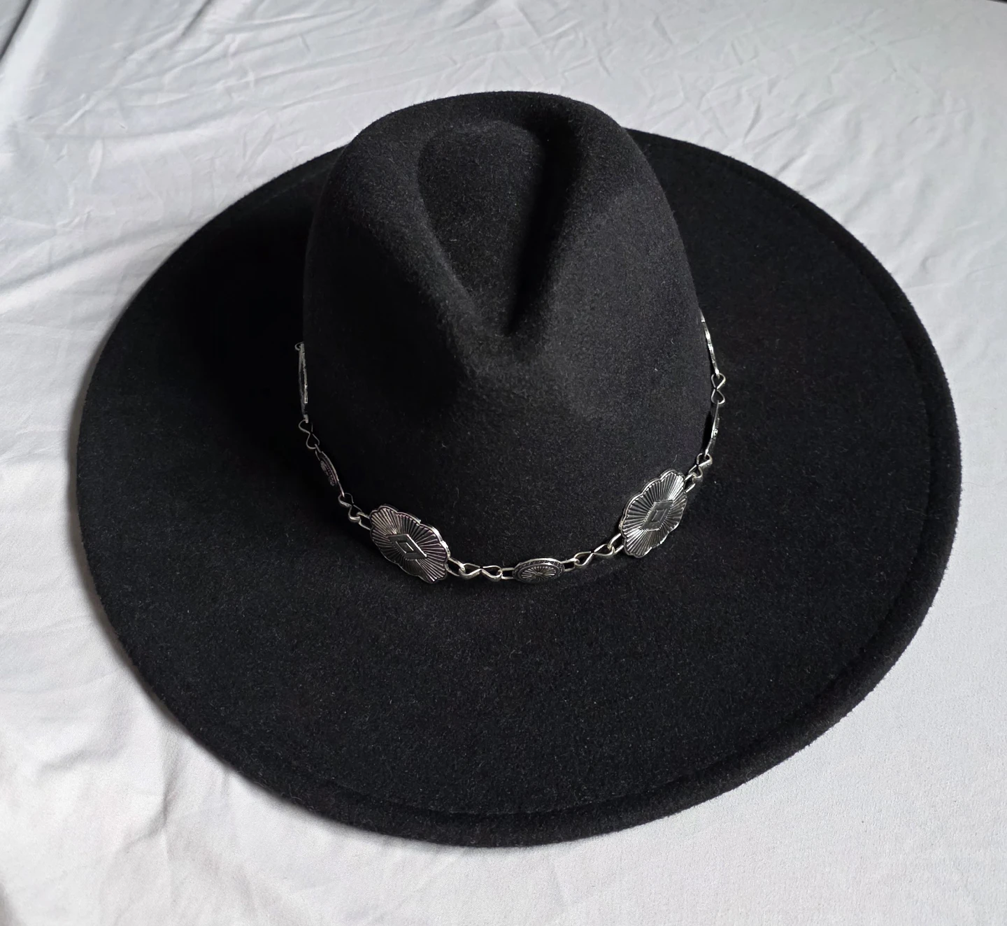 Stampede Black Felt Fedora Hat with Silver Chain Detail - photo 2