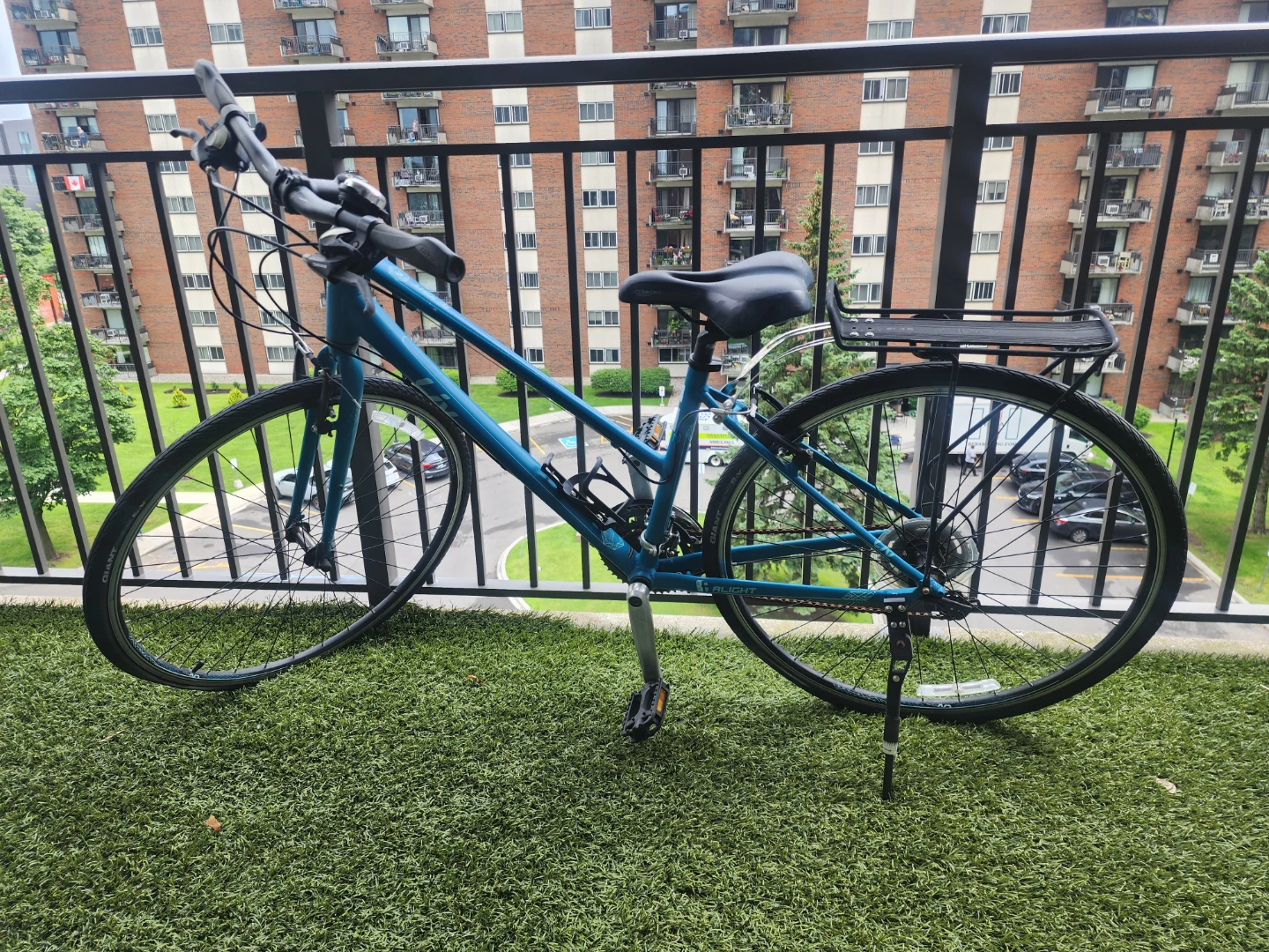 Women’s Liv bike size medium