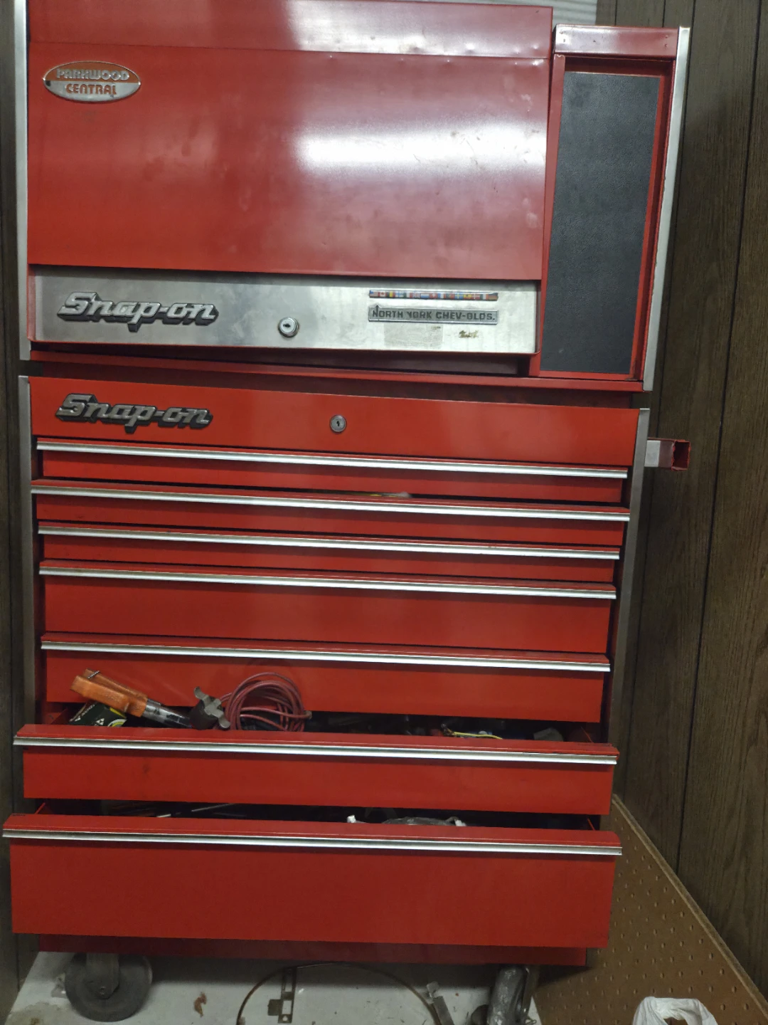 Snap-on Red 10-Drawer Tool Chest