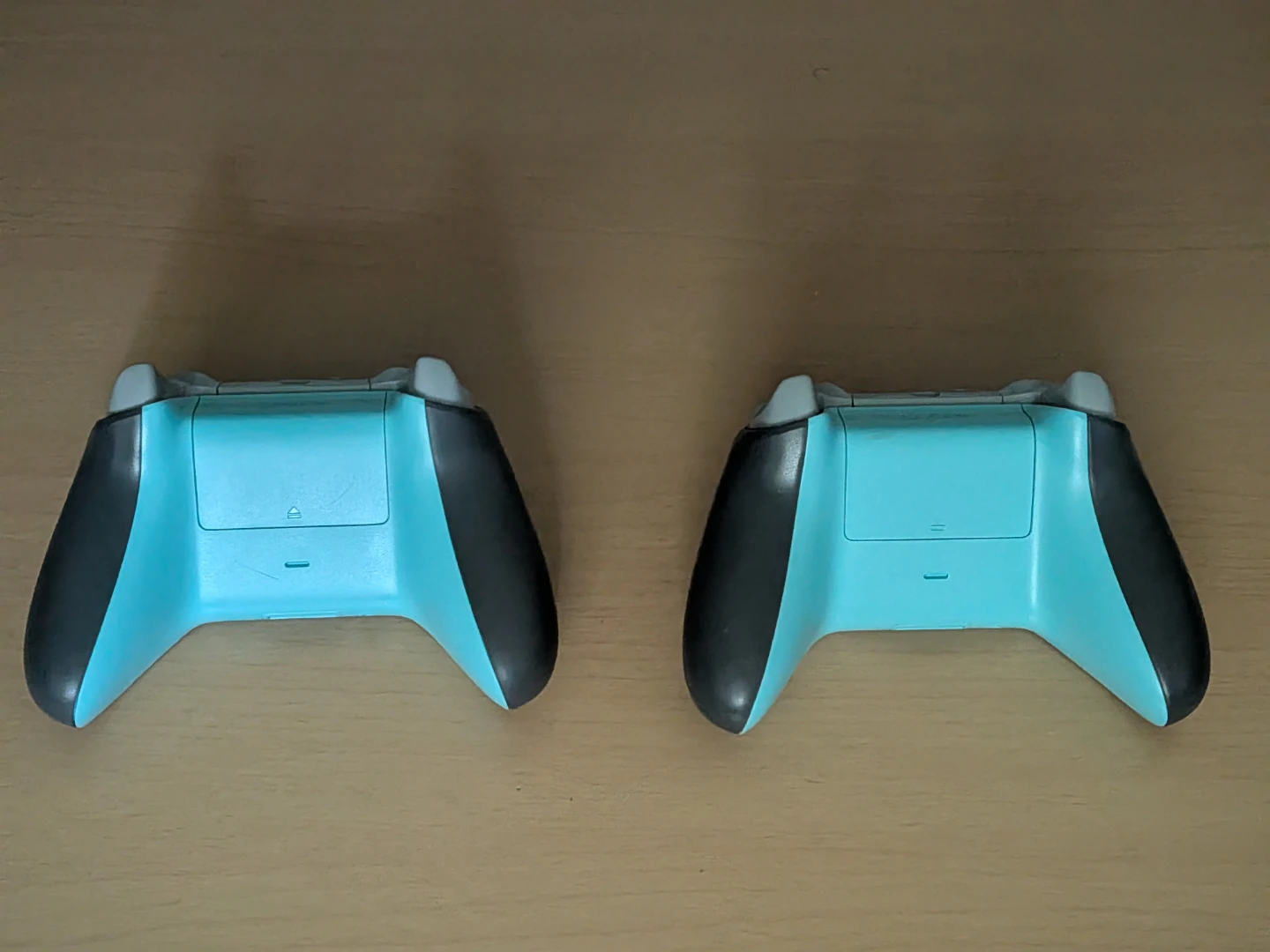 2 Special Edition Gray/ Blue Xbox One S Controllers - photo 2