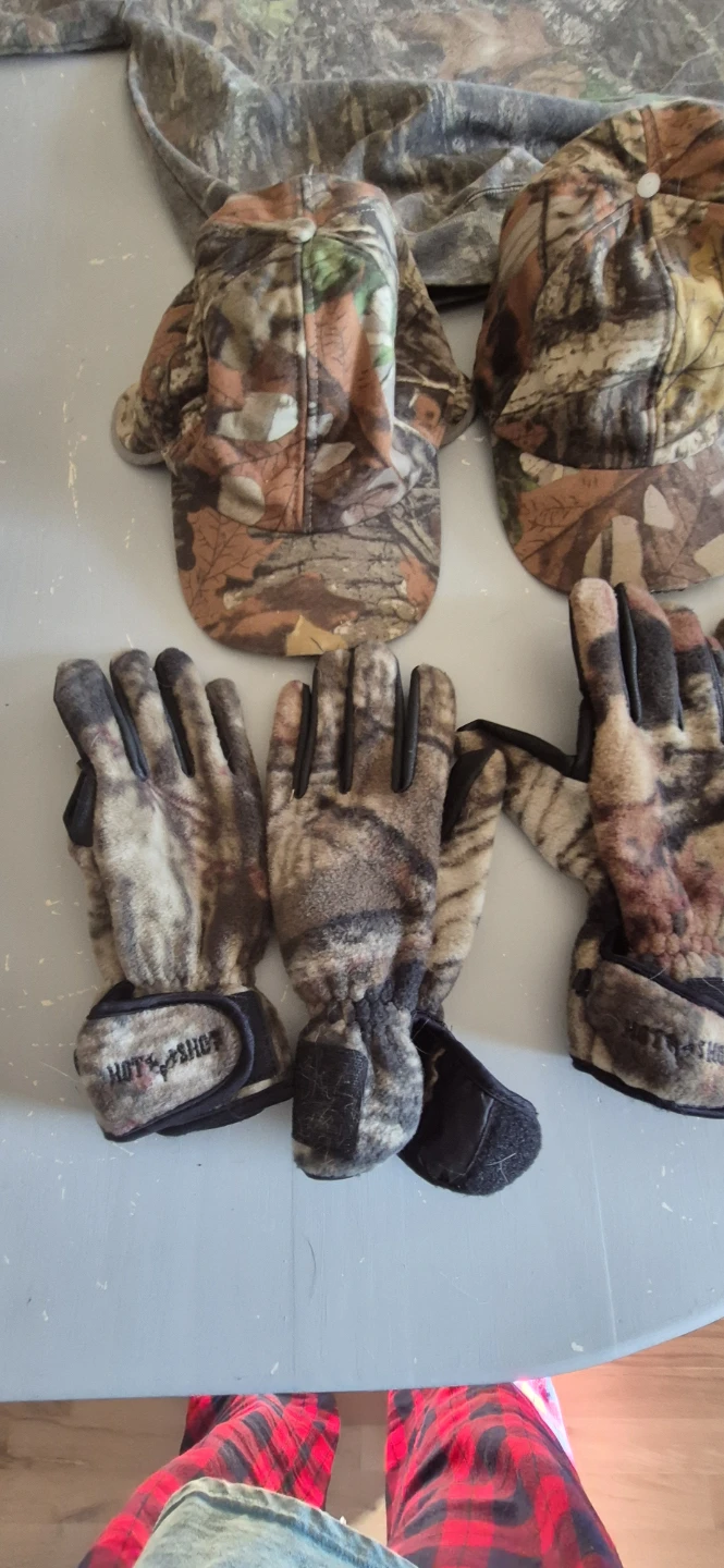 Camo Hunting Gloves, Hats, and Sweatshirt - photo 2