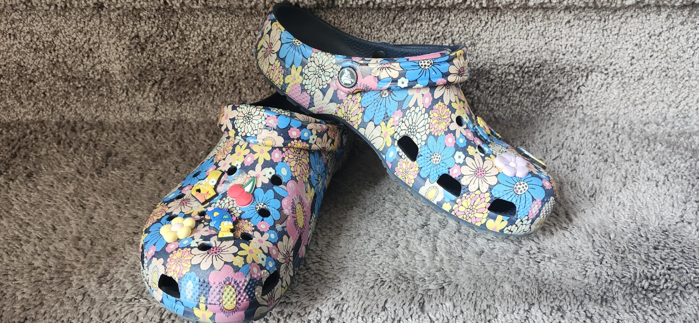 Women's crocs