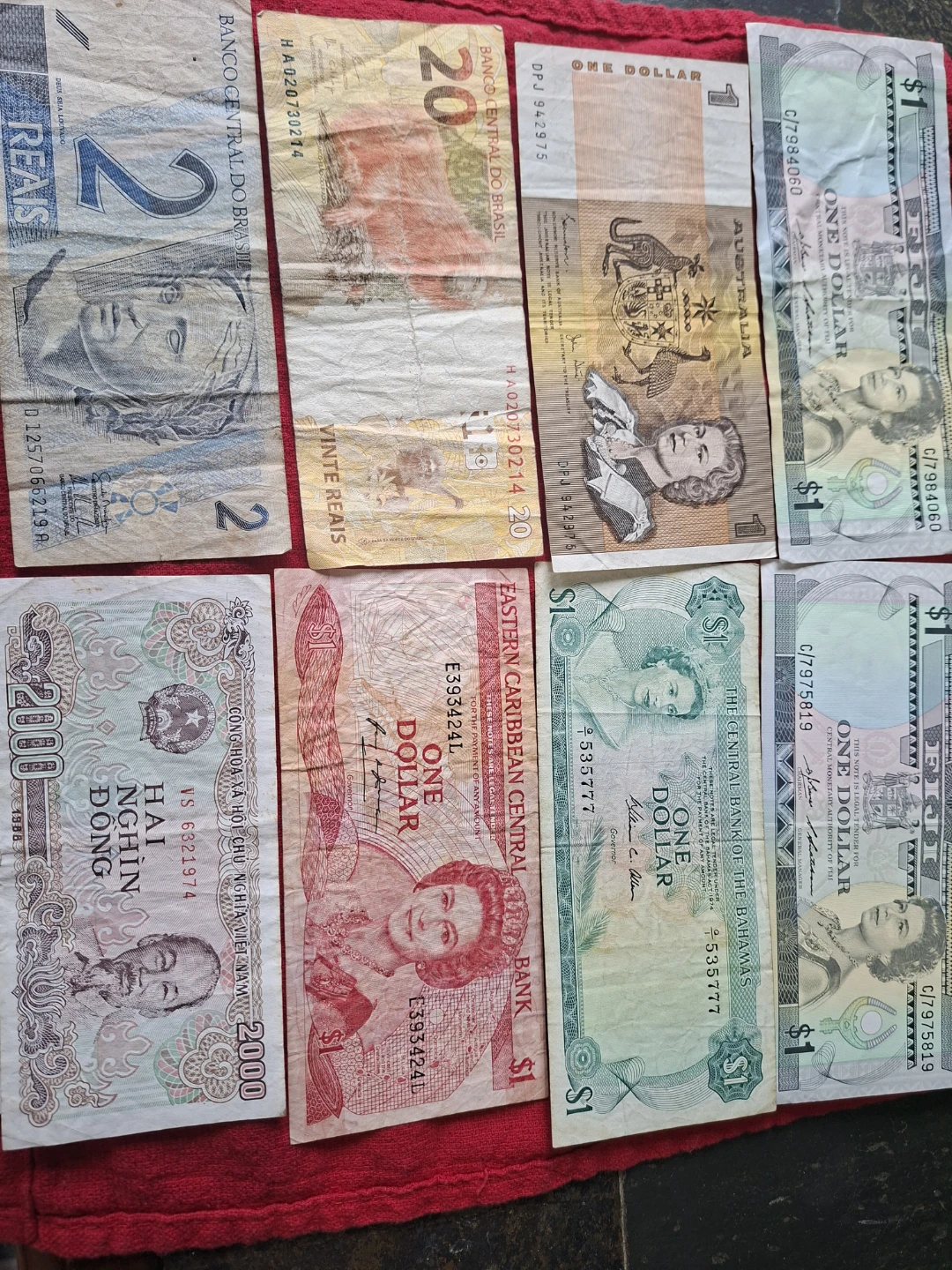 Various World Banknotes Collection