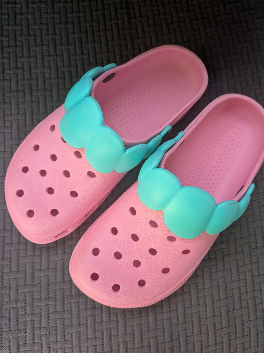 Pink slip ons with Teal Strawberry trim sz women's 8-8.5 - photo 4