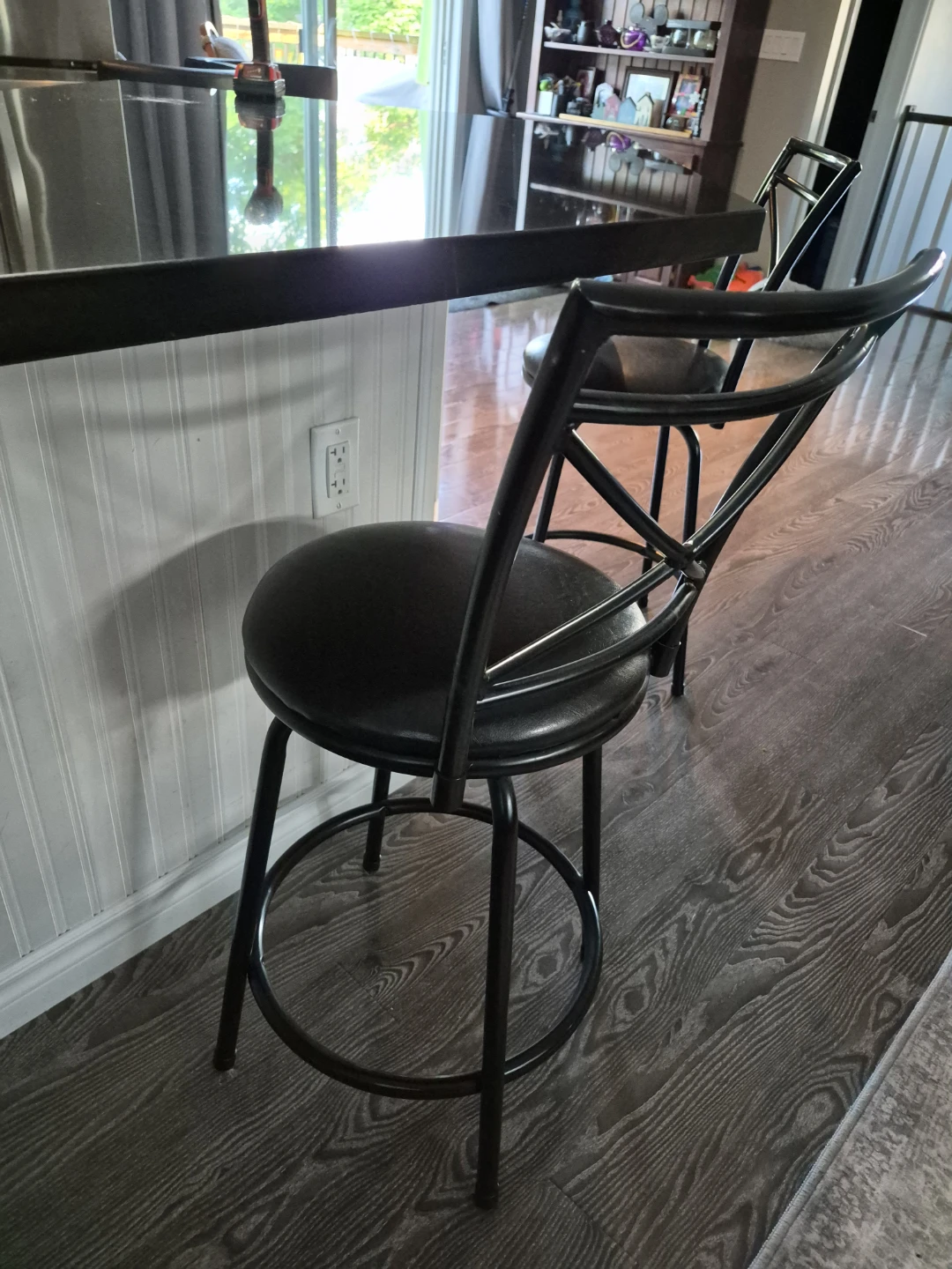 Black Swivel Bar Stools (4) - photo 3
