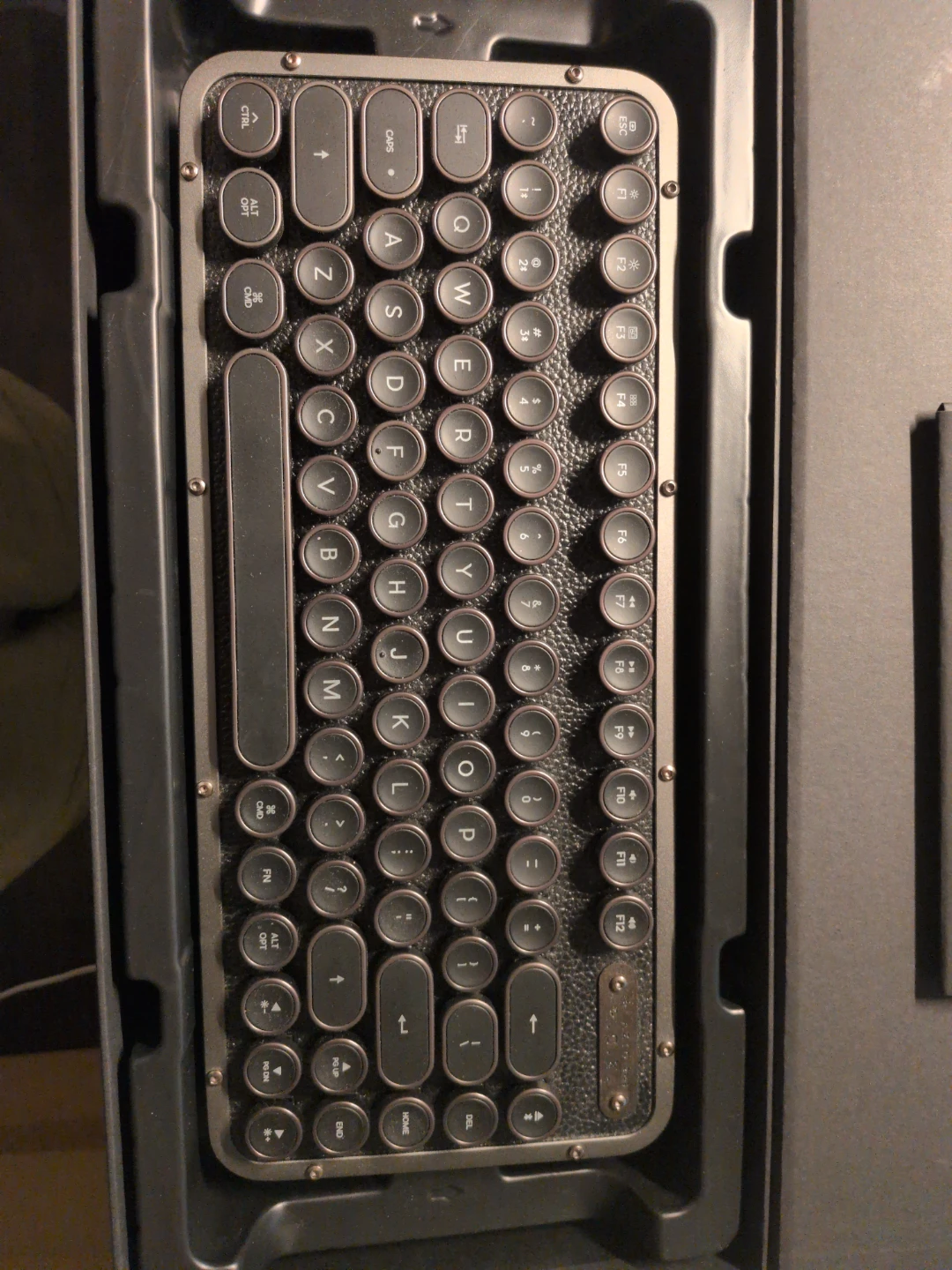 R.G.K. Retro Classic Compact Keyboard - photo 2