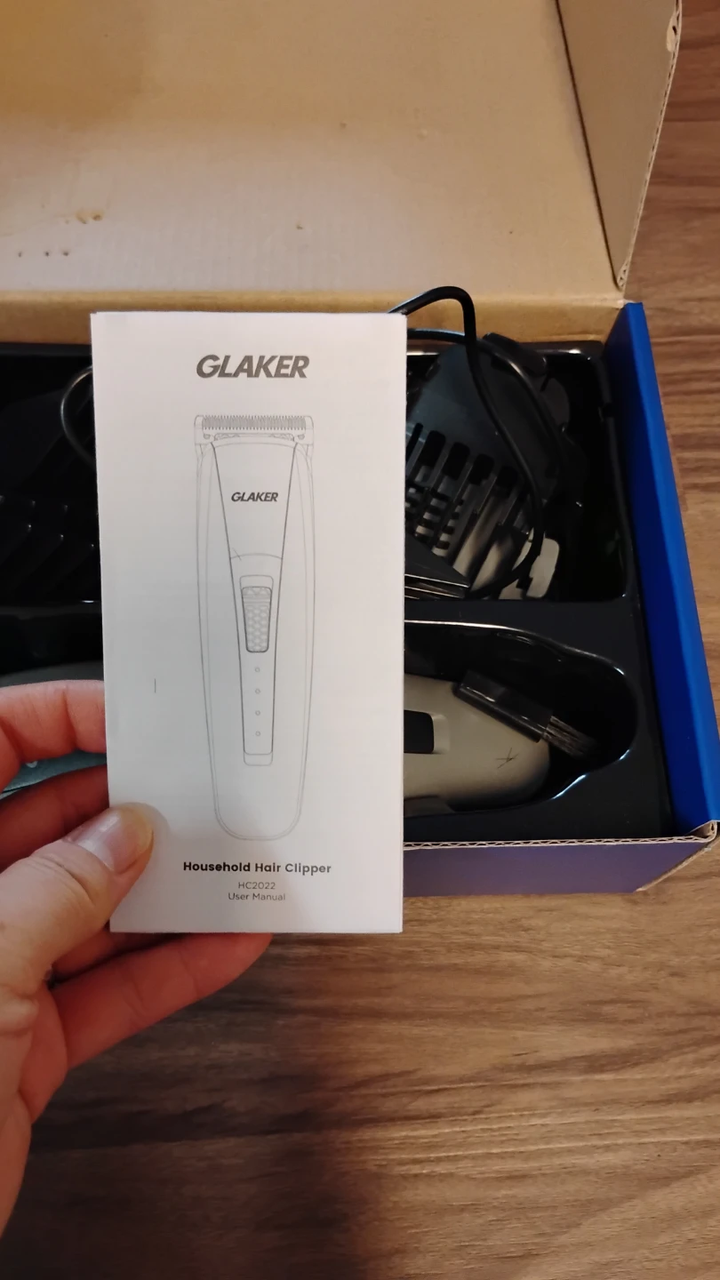Selling my GLAKER hair clipper set! - photo 2