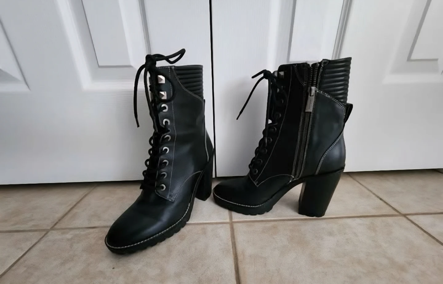 MICHAEL KORS Black Lace-up Heeled Ankle Boots size 8.5