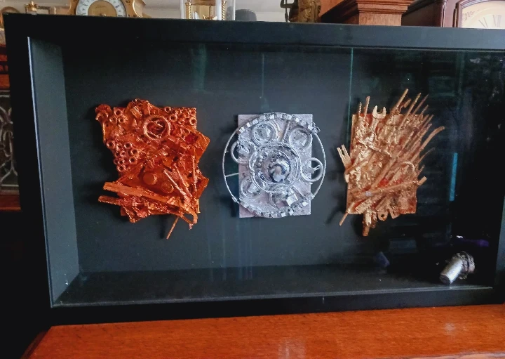 Modern Art Shadow Box Assemblage - photo 2