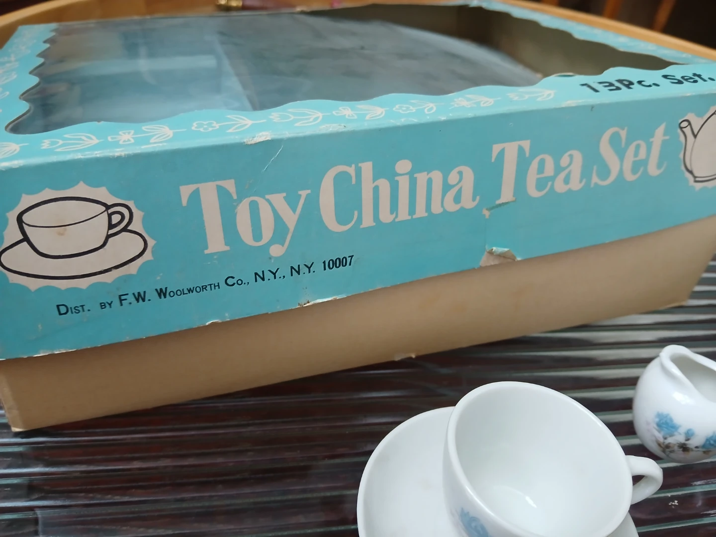 '60s Toy China Tea Set