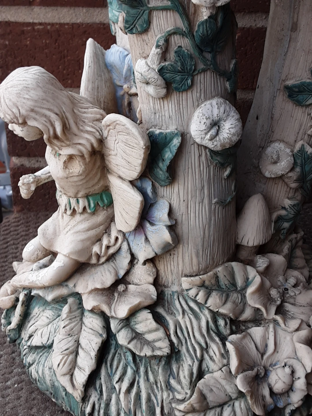 Fairy and Mushroom Garden Statue - photo 4