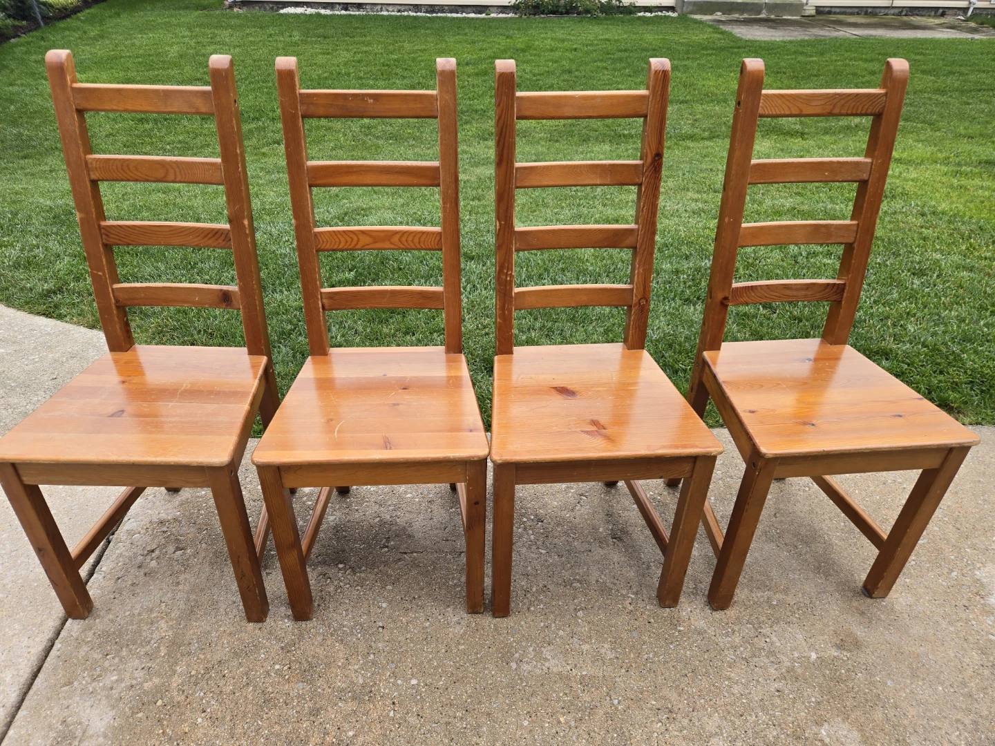Set of 4 Wooden Dining Chairs