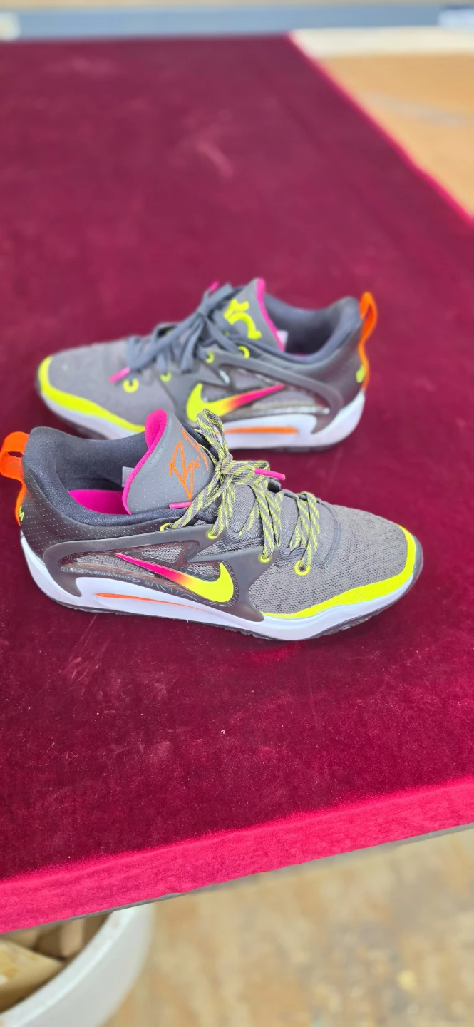 Nike KD Basketball Shoes Men's Size 10.5 - photo 3