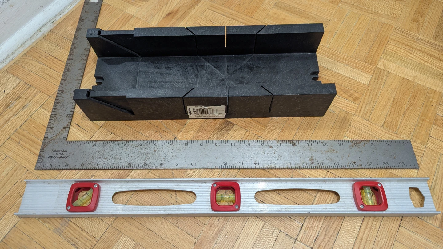 Miter Box with 45-90° Angle Slot Types, Level, Stainless Square - photo 2