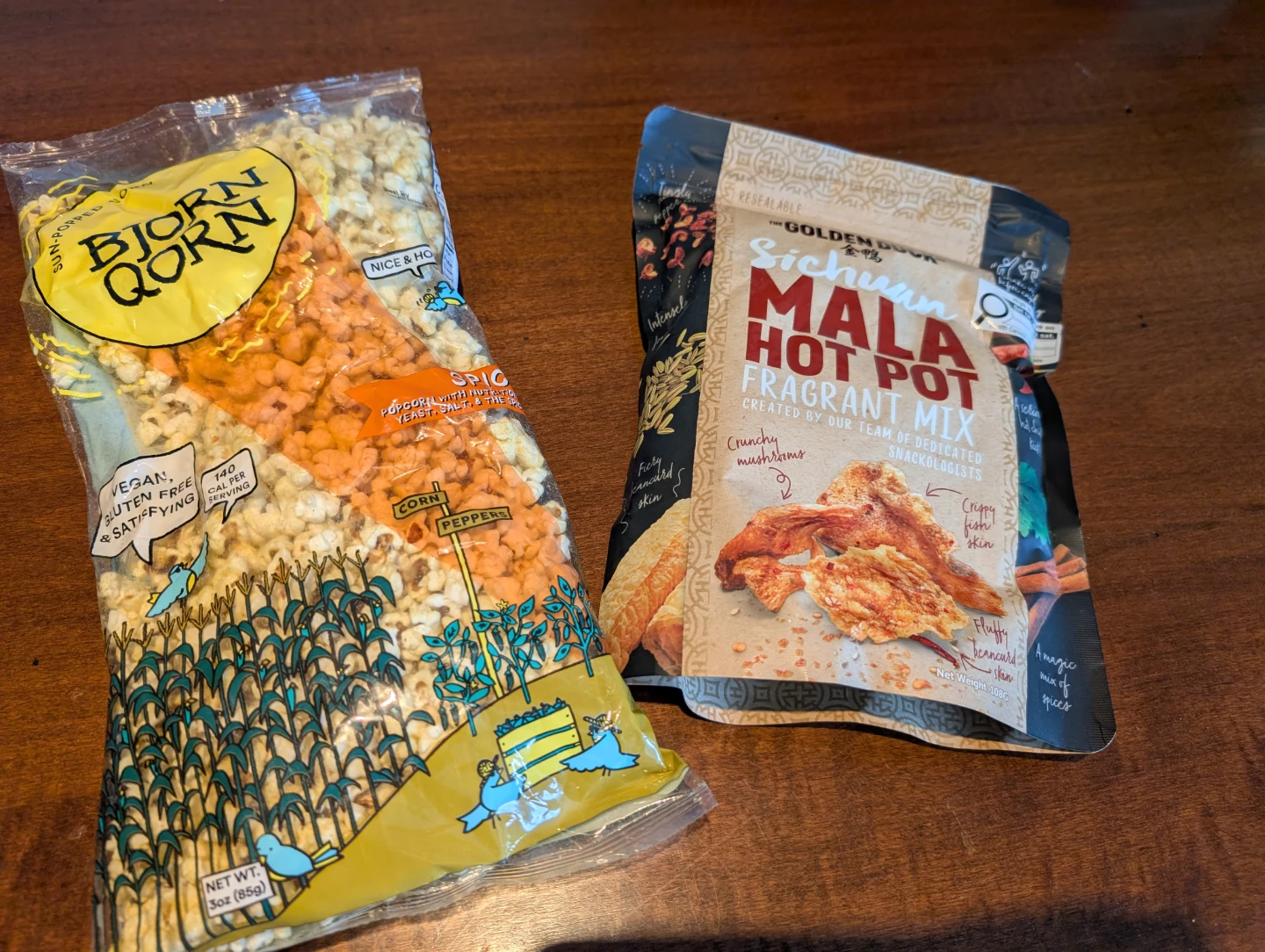 Bjorn Qorn Spicy Popcorn & Golden Duck Mala Hot Pot Mix