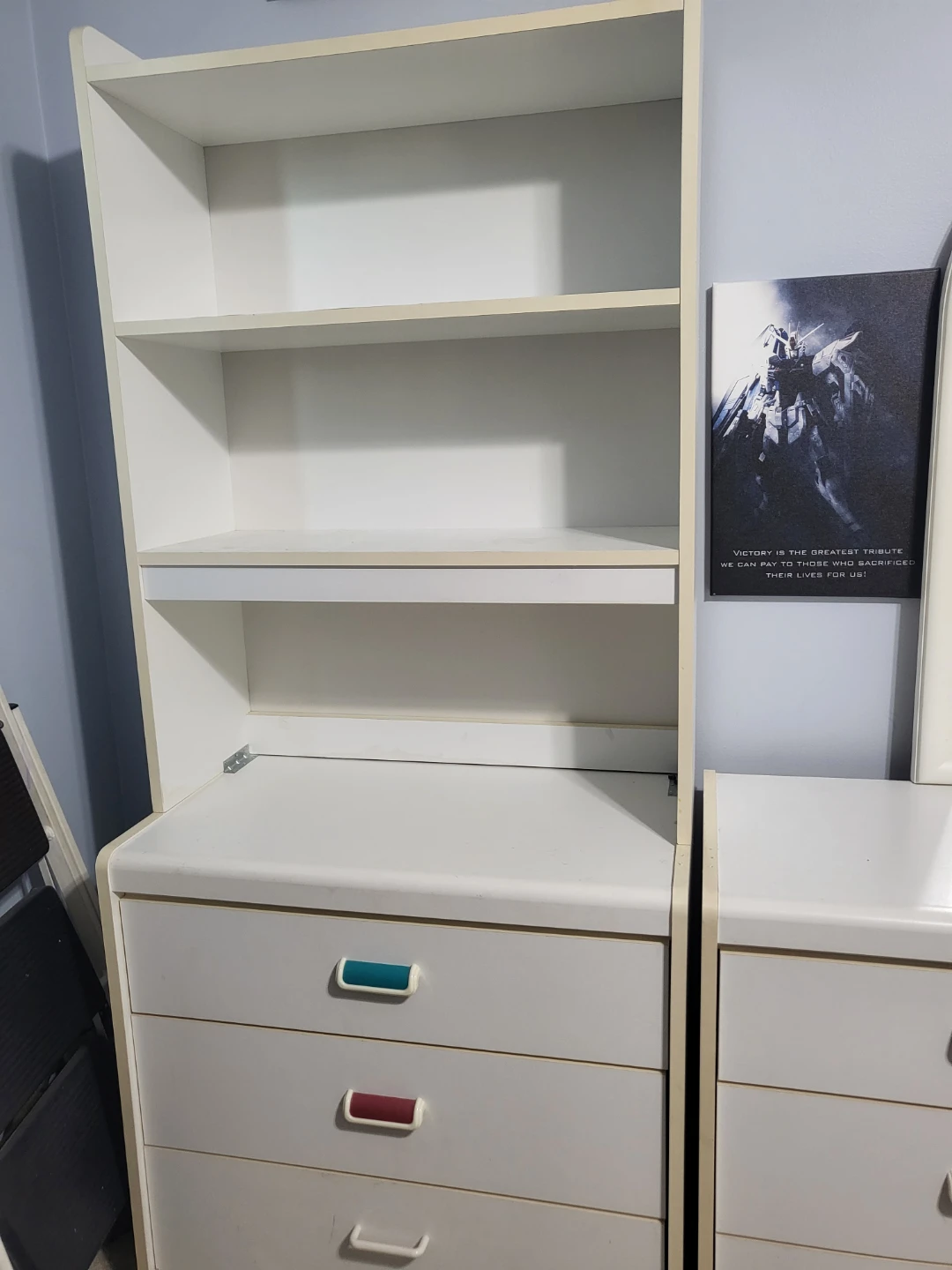 White Bedroom Set with Desk and Drawers - photo 2