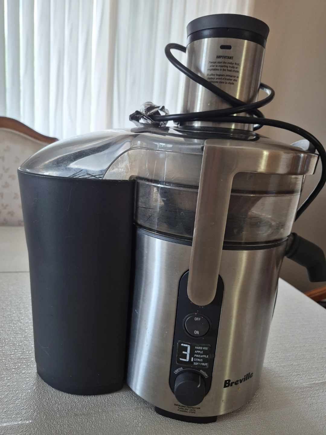 Breville The Juice Fountain Multi-Speed Juicer BJE510XL