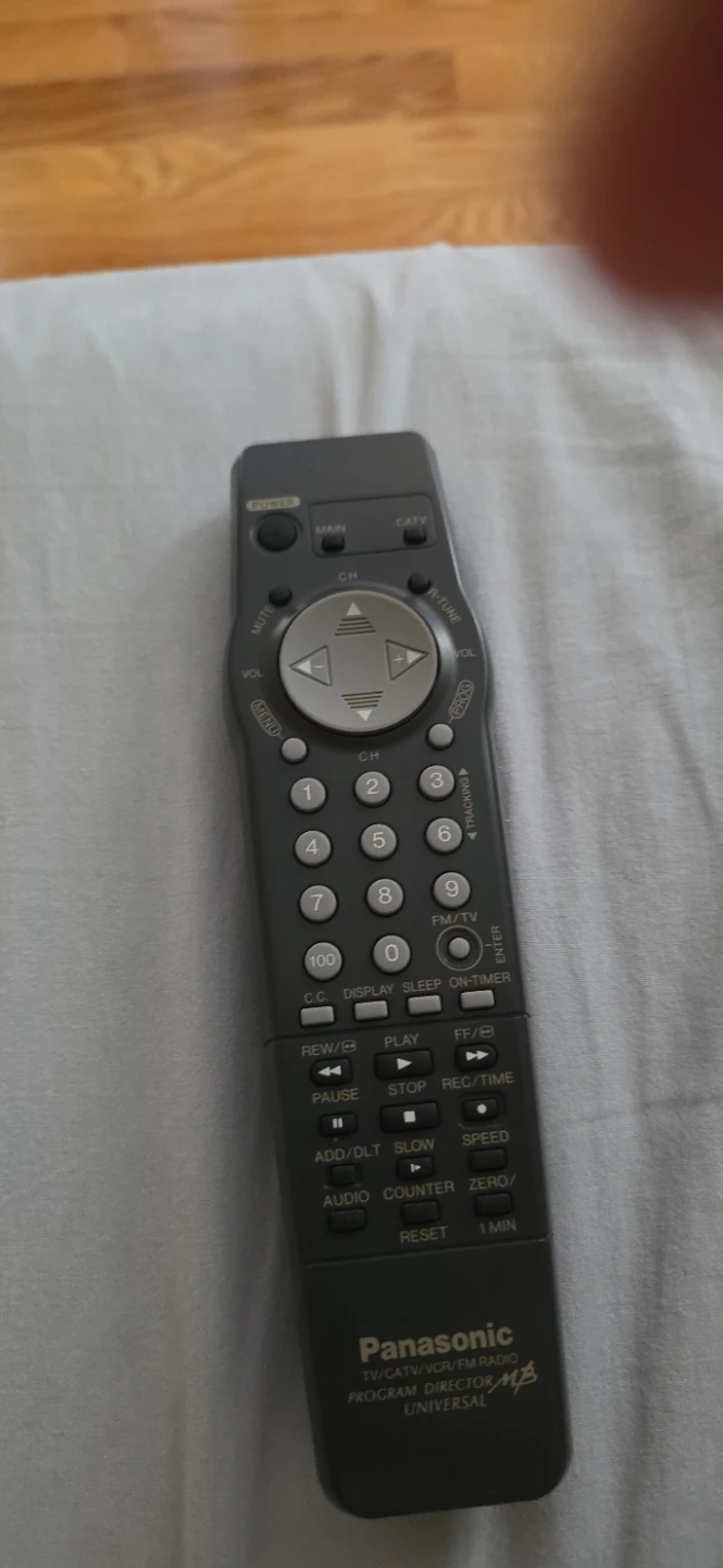 CRT TV VCR COMBO UNIT 20 inch - photo 2